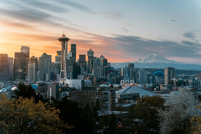 city skyline seattle washington photo by stephen plopper